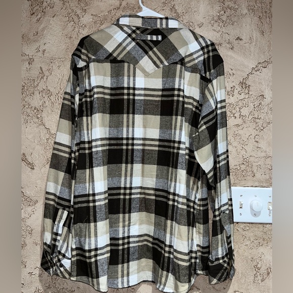 Legendary Whitetails Flannel Men Large - Picture 2 of 7